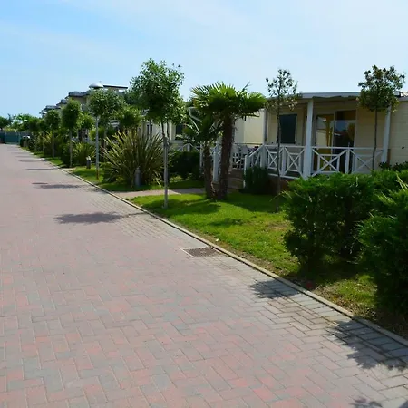 Campingplatz Atlanta & Mediterraneo Family Village 3*